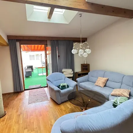 110 Sqm Family With Generous Private Outdoor Area 아파트 *